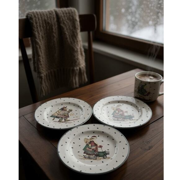 Sakura Debbie Mumm "Sledding Characters" stoneware 8.25" salad dessert lunch - Picture 3 of 9
